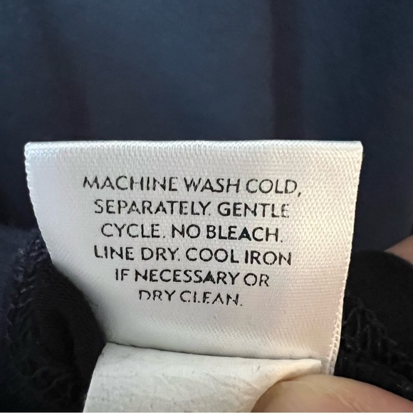 Eileen Fisher M Long Sleeve Pullover Shirt High Neck Black Minimalist Preppy - Picture 4 of 6